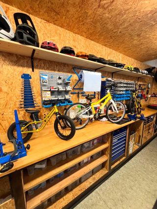 Naše aktuální flotila dětských kol Rascal a Woom ale pozor, umíme toho objednat mnohem víc✌️ Tyto kola vynikají vysokou...